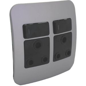 MAJORTECH VETI SOCKET 4X4 DOUBLE 16A PVC BLACK/SILVER VG22BSV