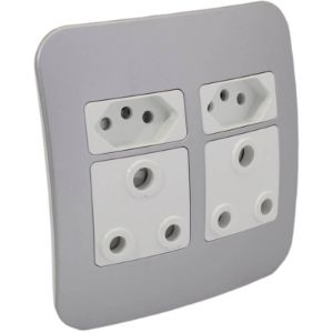 MAJORTECH VETI SOCKET 4X4 2X16A + 2XSLIM PVC WHITE/SILVER VG24WSV