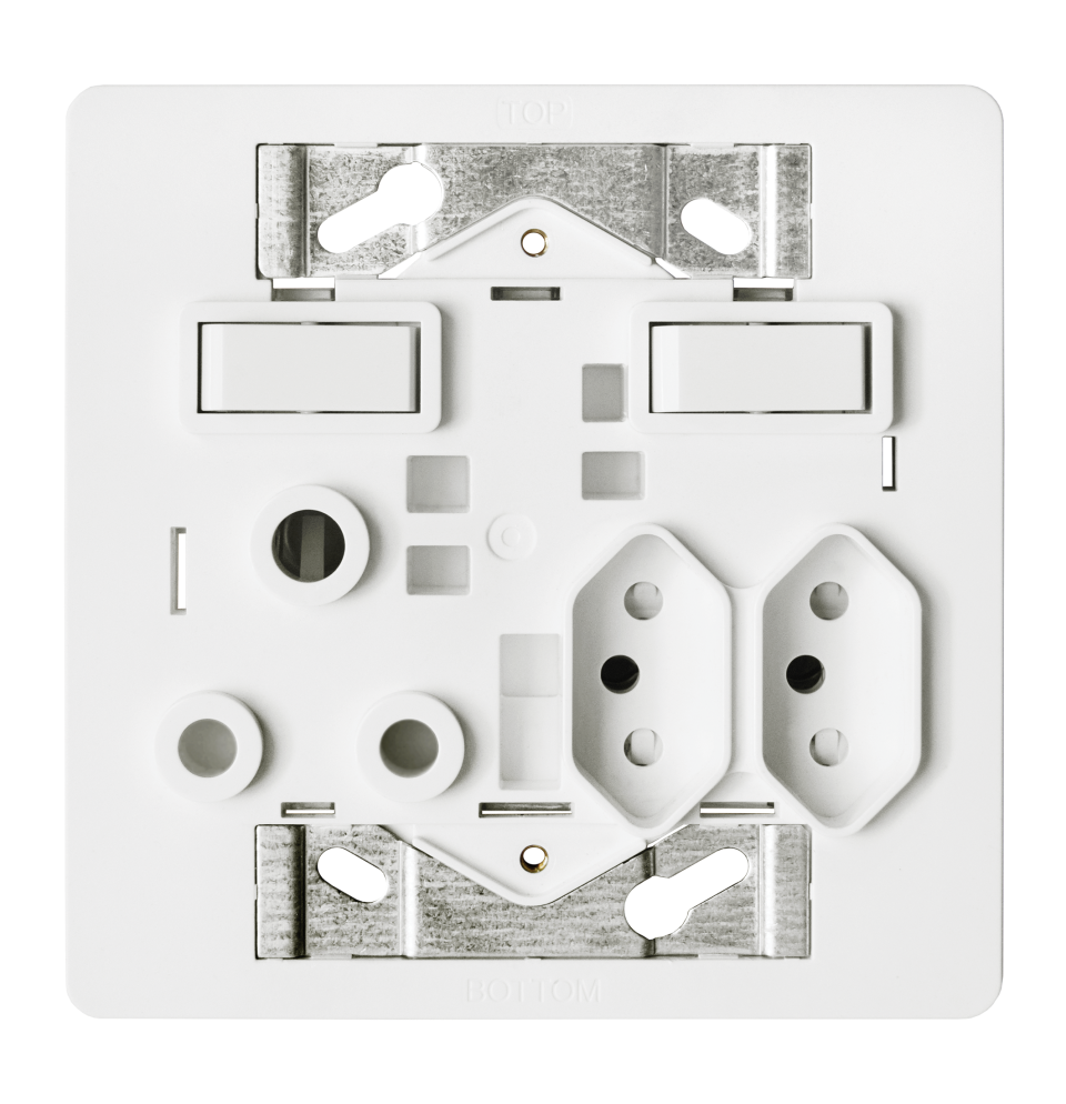 Crabtree Combo Socket on Yoke 6868/001P